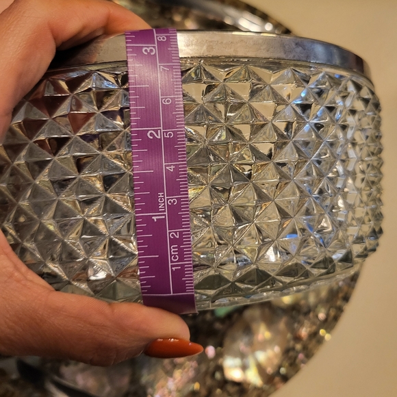 Heavy Glass Bowl from England - Picture 5 of 8